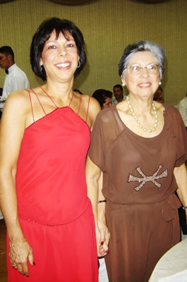 Elisa Helena e mamãe Maria Helena Caleiro Seixas: Natal/2010 na Fazenda Jaguarão